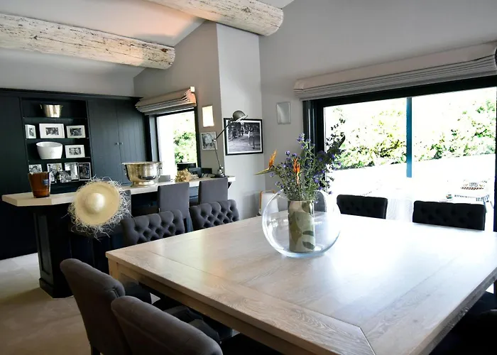 Bacchus Ramatuelle, Piscine, 800m! Villa